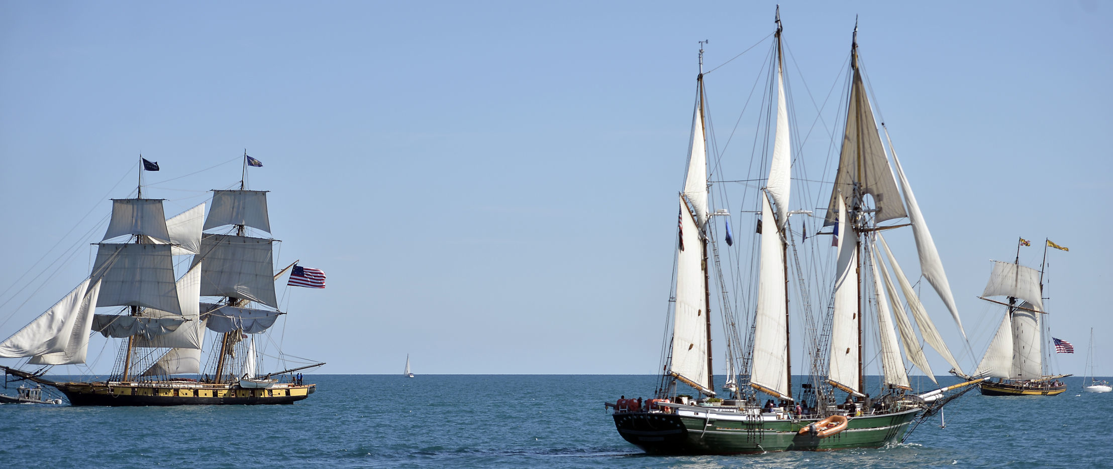 TALL SHIPS PARADE OF SAIL